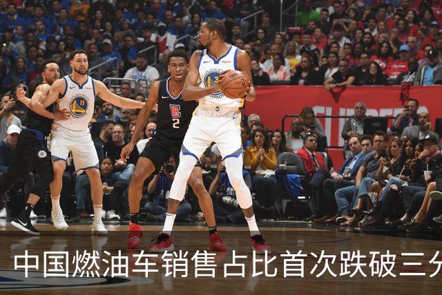中国燃油车销售占比首次跌破三分之一，马斯克：中国对石油的依赖正在快速下降